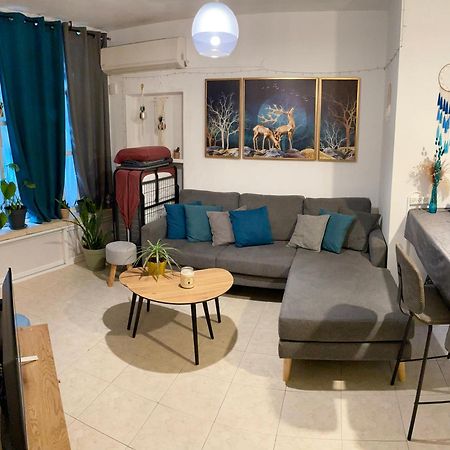 Dotan'S Boutique Apartments - By The Beach! Тель-Авів Екстер'єр фото